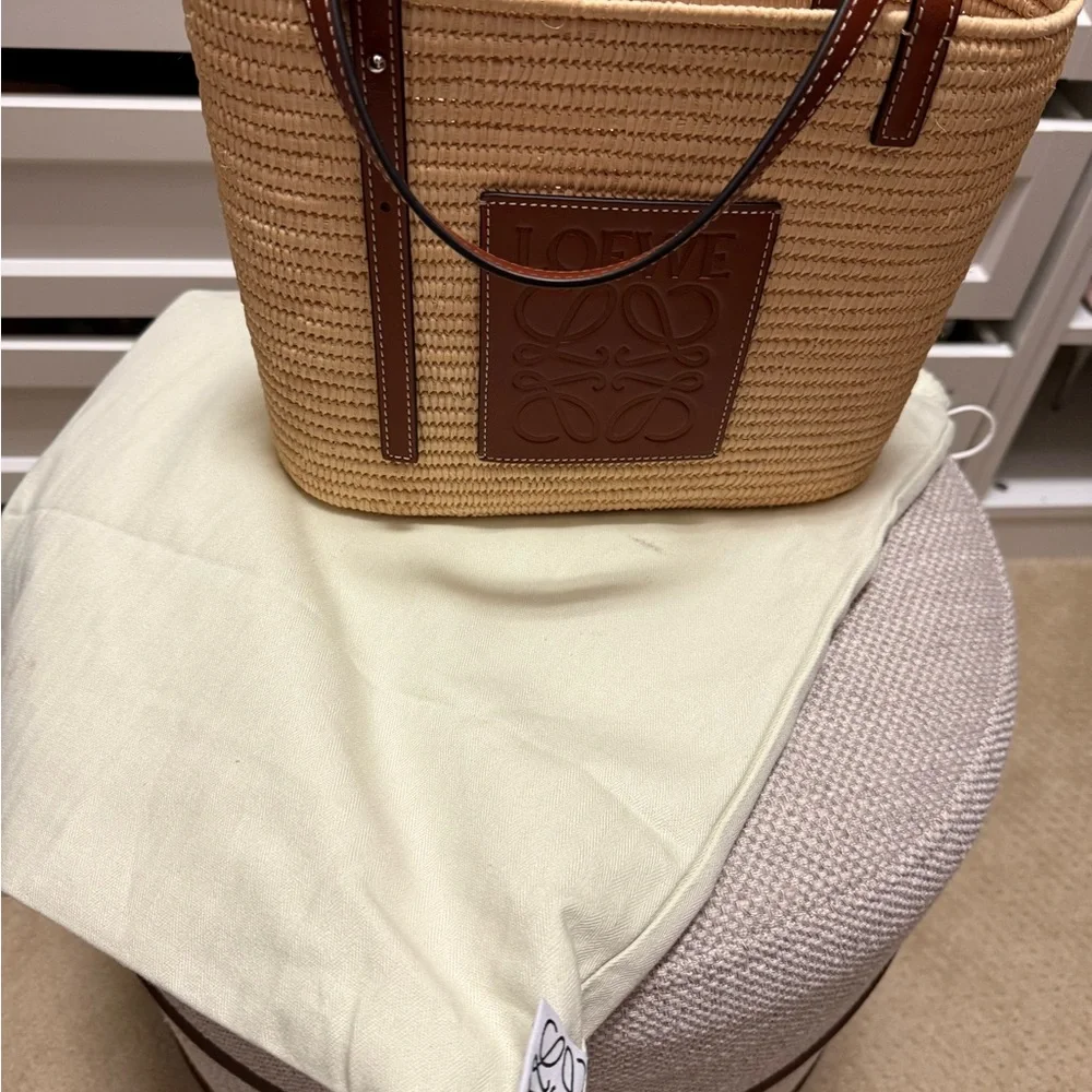 LOEWE
Raffia Small Square Basket Tote Bag Natural Tan - Picture 4 of 7